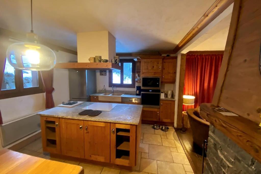 Chalet 6 Chambres A 3 Min Des Pistes Des 3 Vallees St Martin De Belleville Saint-Martin-de-Belleville Esterno foto